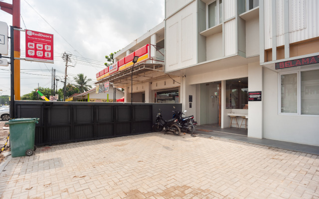 RedDoorz Plus @ Eskole ITERA Lampung