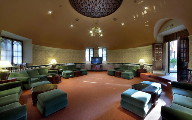 Alhambra Palace Hotel