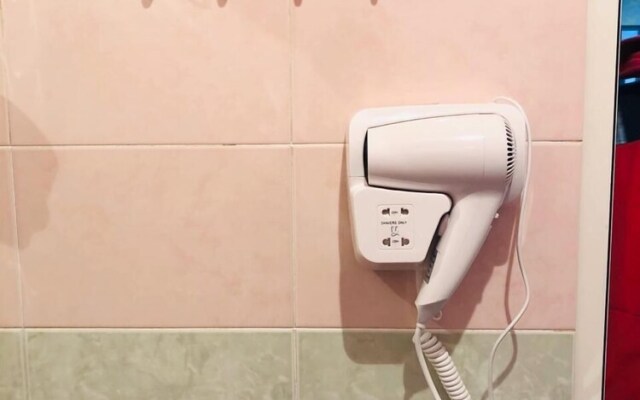 M&G Hostel and Tours