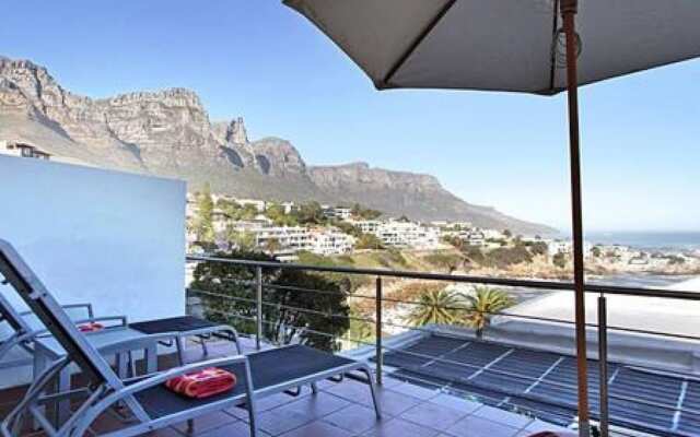 Holiday Apartment w Sea Views Pool CBT Suite