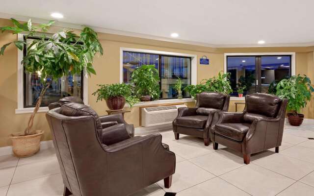 Days Inn by Wyndham Lakewood South Tacoma