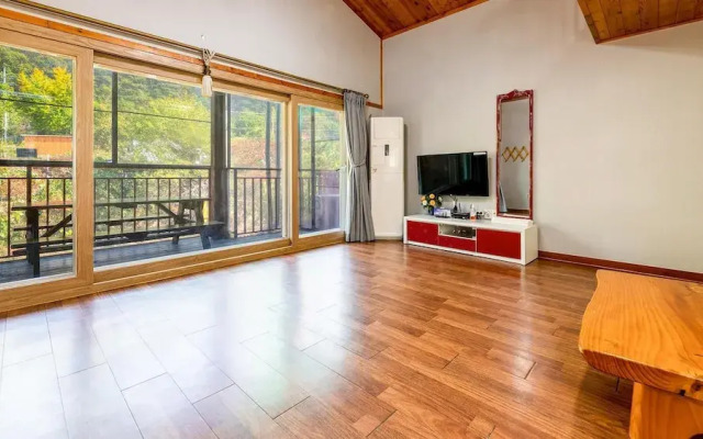 Gapyeong Rainbow Pension