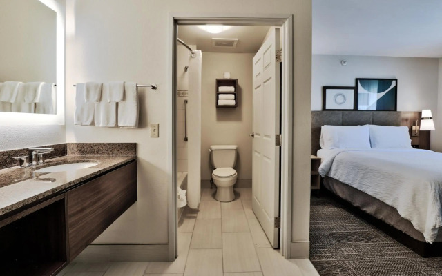 Staybridge Suites Albuquerque - Airport by IHG