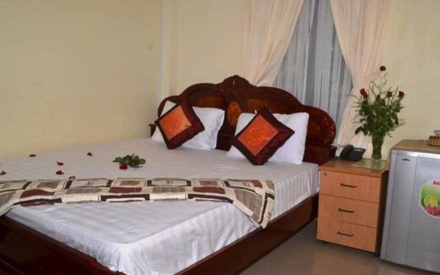 Golden Sail Beach Hotel