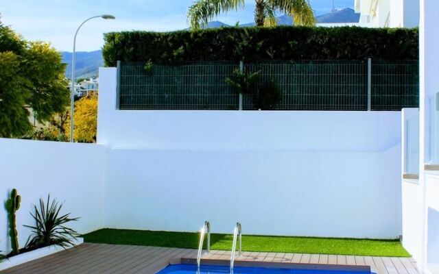 Benalmádena Luxury Villa with Pool