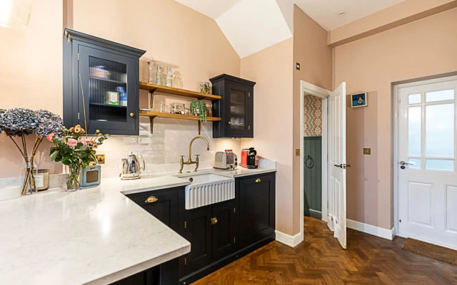 Paradise Row Townhouse