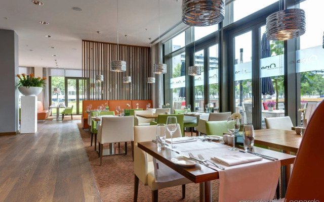 Crowne Plaza Amsterdam South by IHG