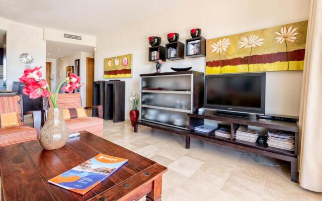 Malibu Mansions Condo С5 by Rafleys