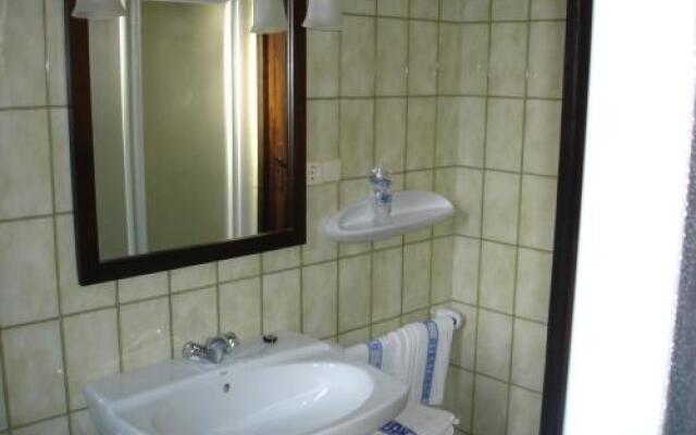 Hostal Ayestaran II