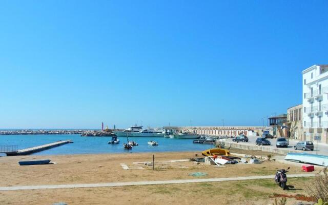 Sea House B&B (Adults Only)