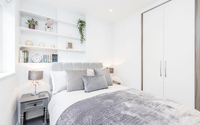 2 Bedroom Portobello Notting Hill Apartment