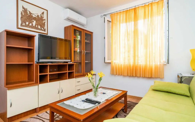 Apartment Iris