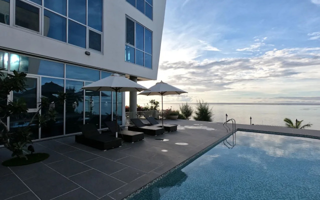 Saipan IRIS Pool Villa