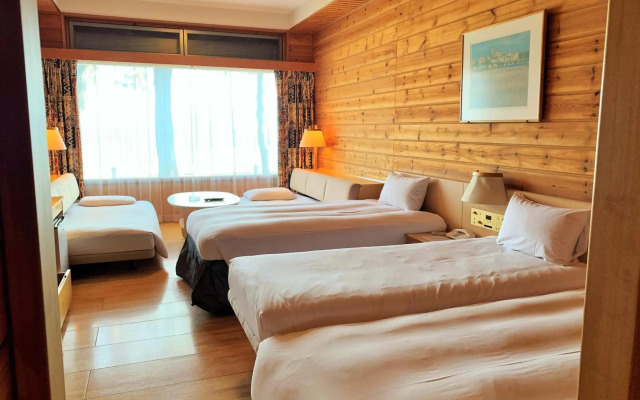 Okubiwako Makino Grand Park Hotel