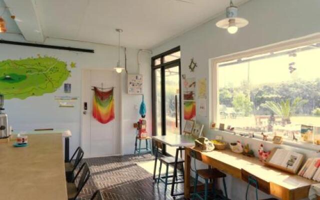 Hello Project Guesthouse - Hostel