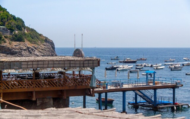 Belmare Residence On The Beach