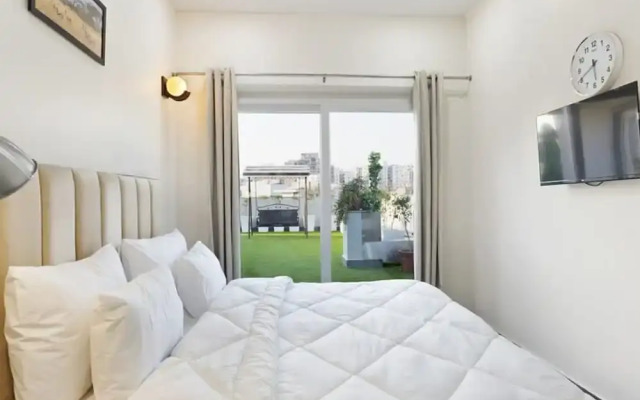 Penthouse W Jacuzzi Garden Extra Room Pets OK