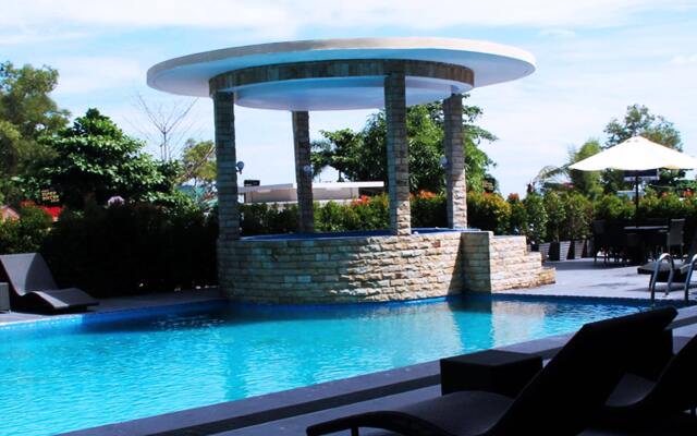 Grand Hatika Hotel