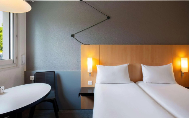 ibis Cergy Pontoise Le Port