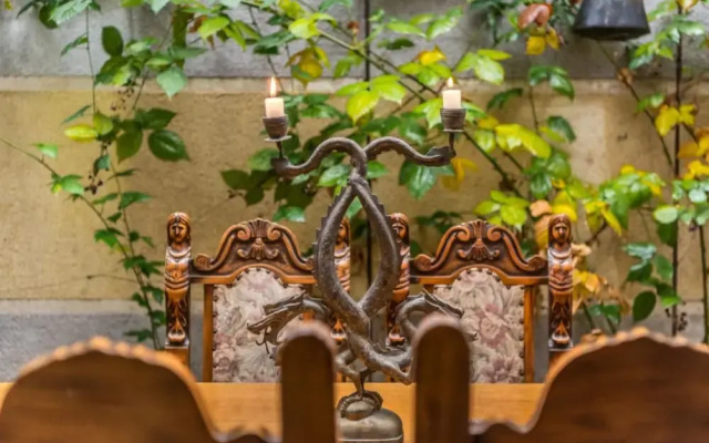 Kanuni - Authentic Albanian House