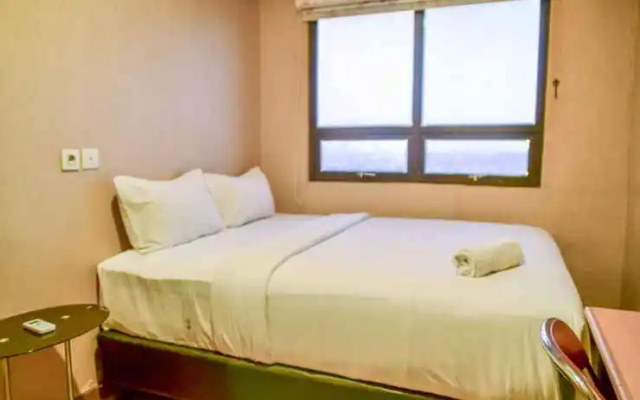 Cozy and Nice 2BR Apartment at Atria Residence By Travelio