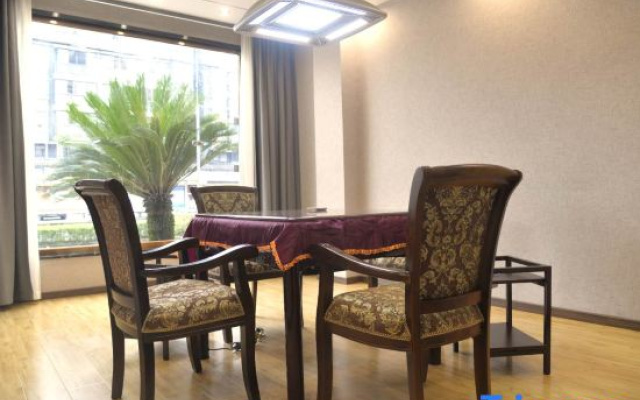 Qianwei Xile Hotel