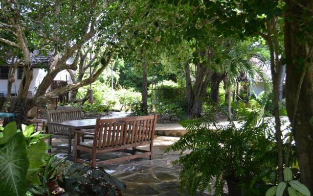 Watamu Beach Cottages B&B