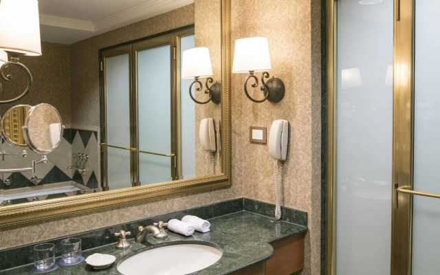 Sheraton Pilar Hotel and Convention Center