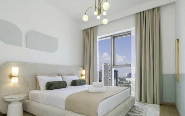 LUX The Downtown Zabeel View Suite 2