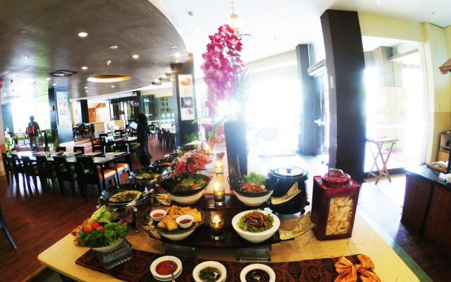 Grand Suka Hotel