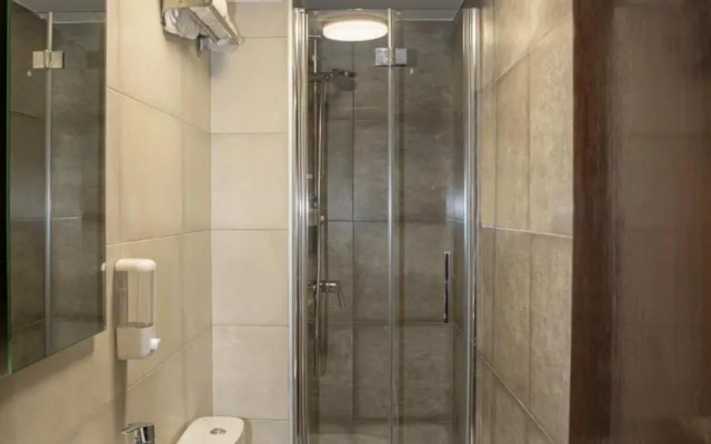 Sea Coast Lekeitio by HomeBilbao