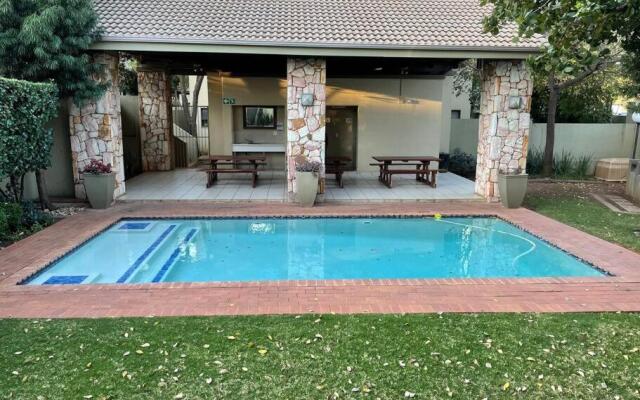 One-Bedroom @24Malibu Loft