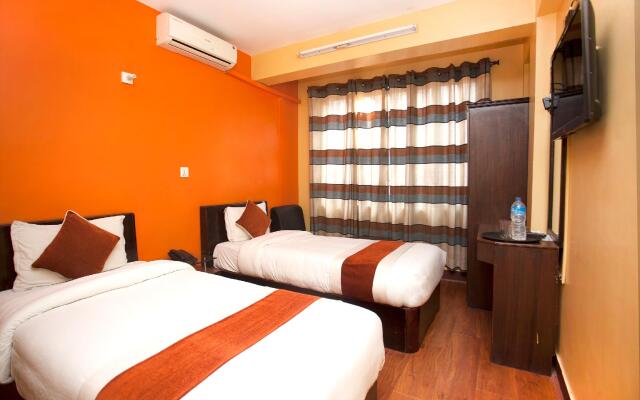 OYO 381 Hotel Pashupati Plaza