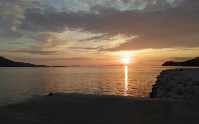 Philoxenia Apartments II