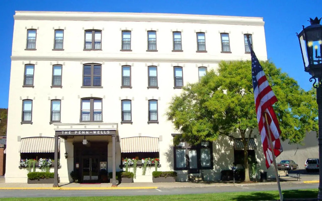 Penn Wells Historic Hotel