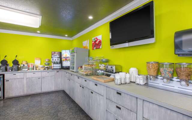 Quality Inn Near Hollywood Walk of Fame