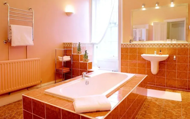 Luxury Central Old Town Suite Edinburgh