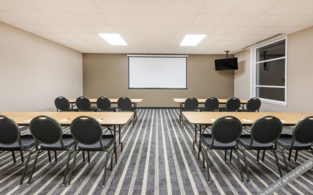 Super 8 Mont Laurier