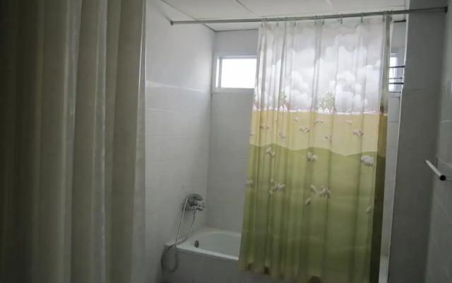 Lopburi Inn