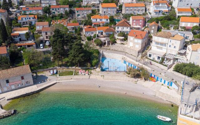 Mir - Perfect Location & Cosy - SA3