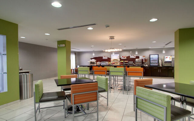 Holiday Inn Express & Suites Jackson Downtown - Coliseum by IHG