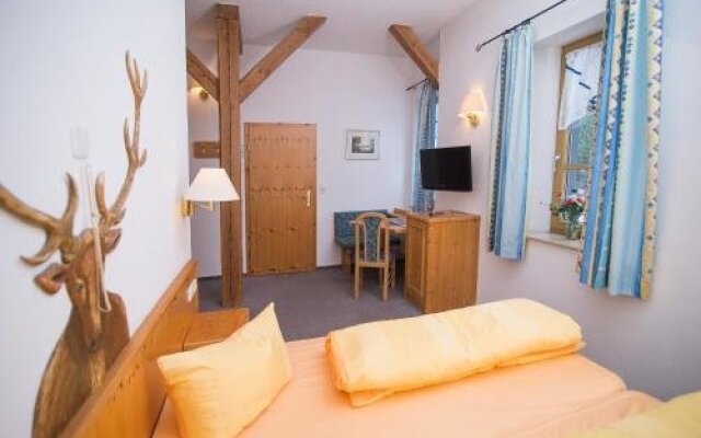Gaststätte-Pension Gutshof Colmberg