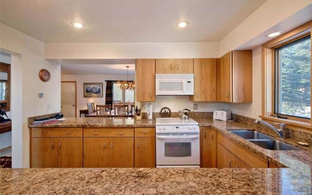 Wind River Teton Village by JHRL