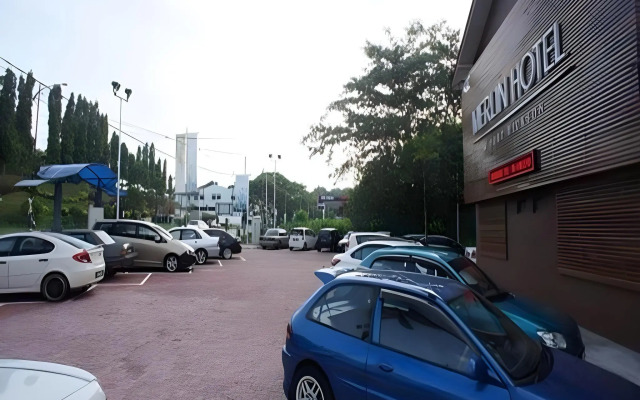 Merlin Hotel