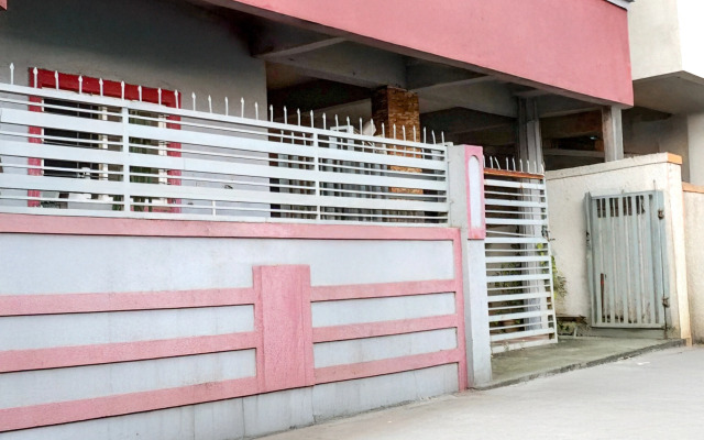 Super Hotel O Dhanori Near Pune Airport