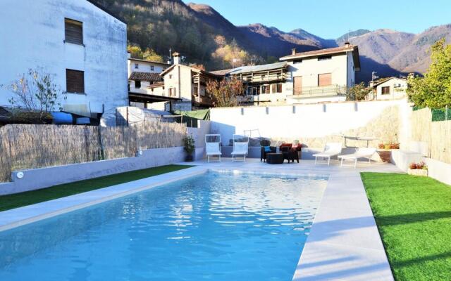 Pleasant Apartment in Miane With Shared Swimming Pool