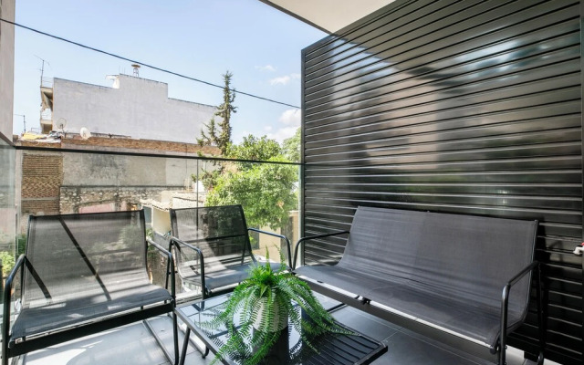 Zeni Stylish Studio W Balcony in Athens