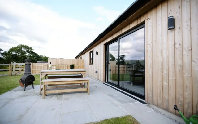 Whernside Lodge