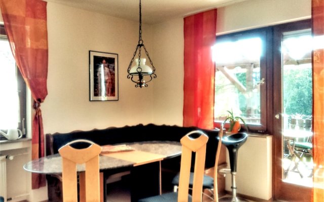 Apartment With 2 Bedrooms in Dahlem, With Furnished Garden and Wifi -