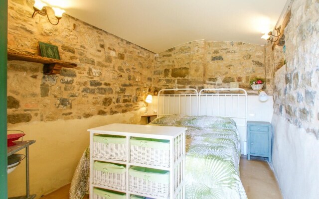 Stunning Apartment in Villagrande di Monteco With 1 Bedrooms